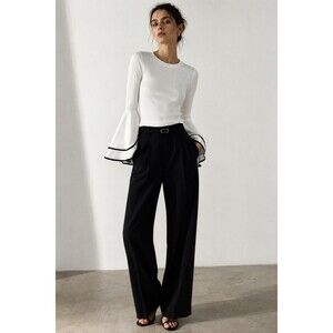 Leith White Rib Knit Bell Sleeve Top Black Contrast Trim Stretch Blouse Medium